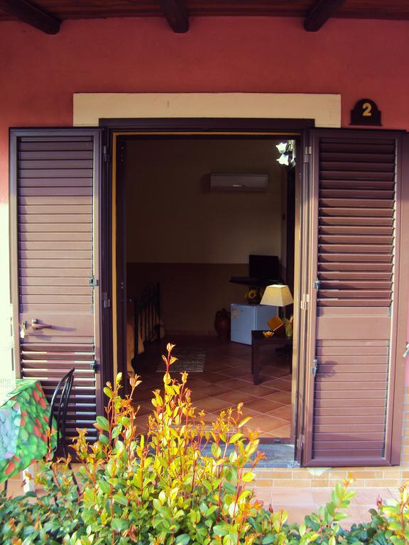Agriturismo Il Pozzo Antico Маскалі Номер фото