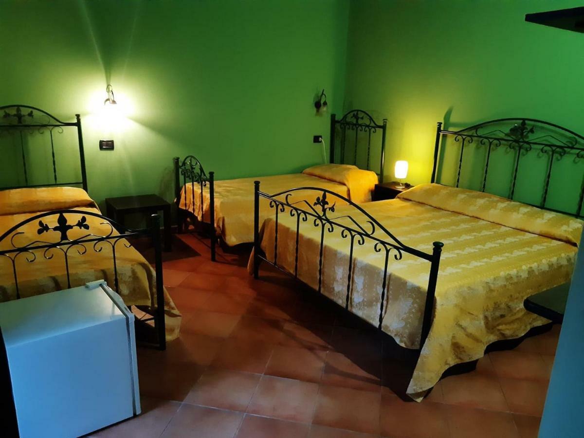 Agriturismo Il Pozzo Antico Маскалі Екстер'єр фото